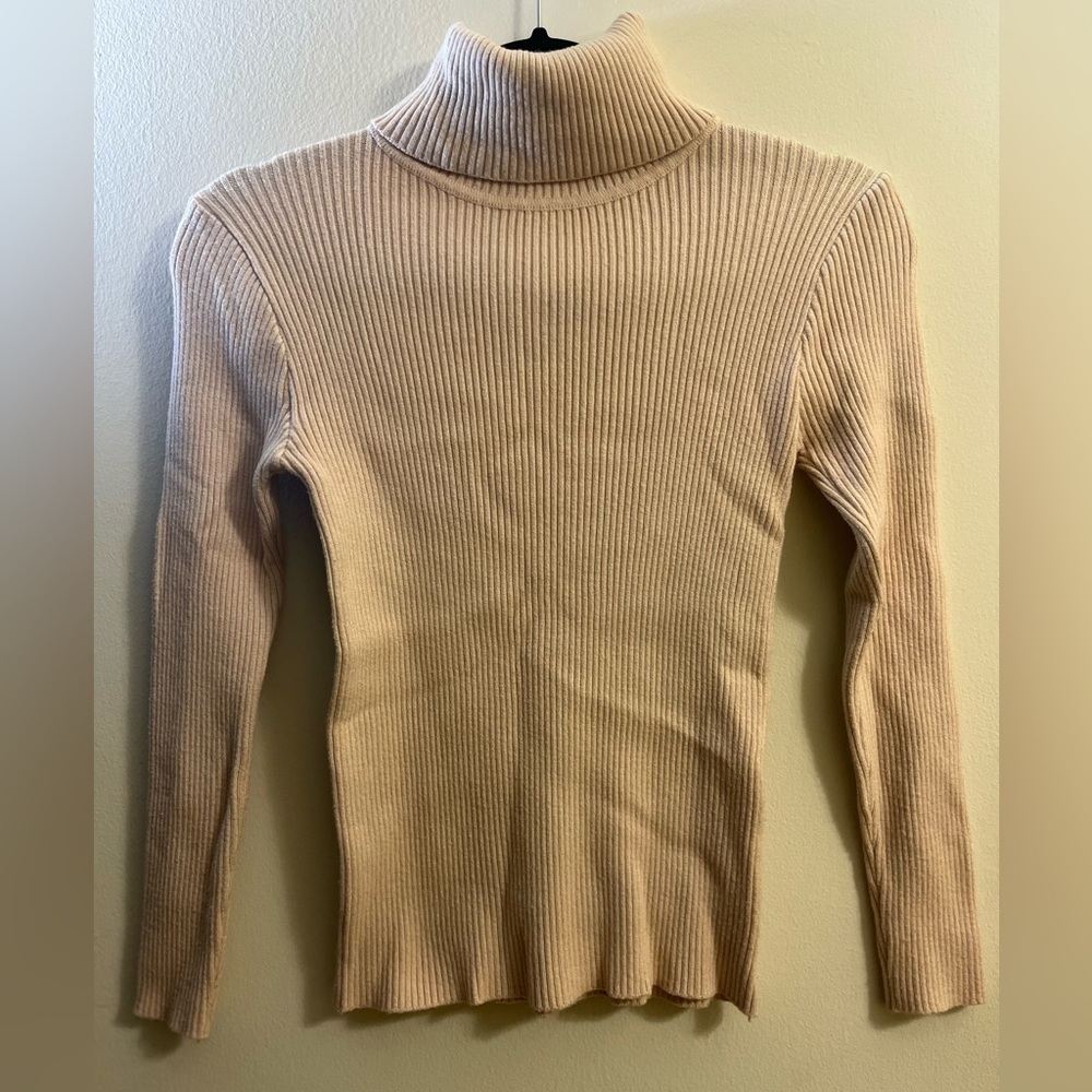 High neck sweater